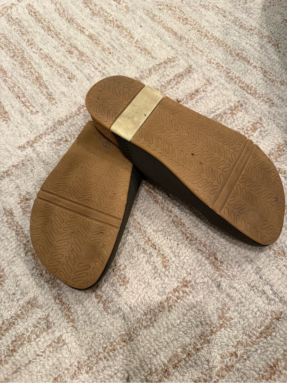 Message Clogs - Picture 3 of 4